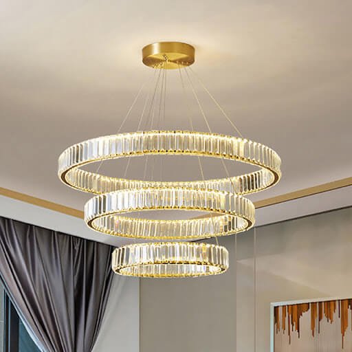 Đèn chùm pha lê hiện đại với thiết kế vòng tròn, tạo điểm nhấn sang trọng cho không gian nội thất.