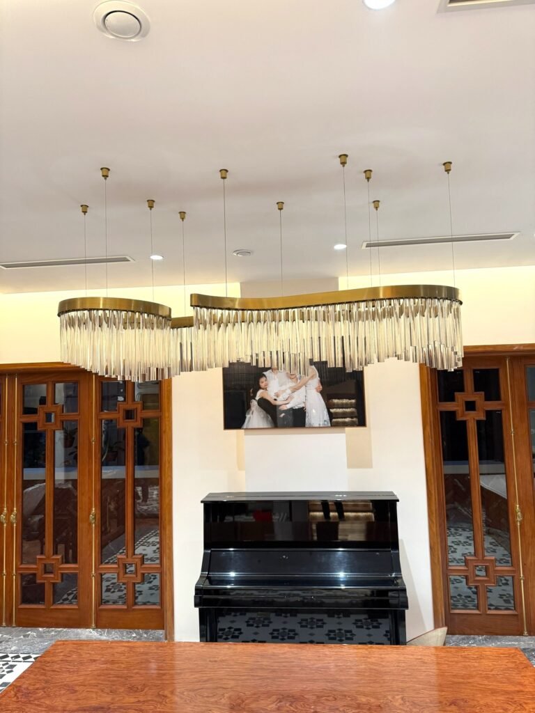 Sự hòa quyện tinh tế giữa phong cách tân cổ điển và hiện đại trong không gian sống