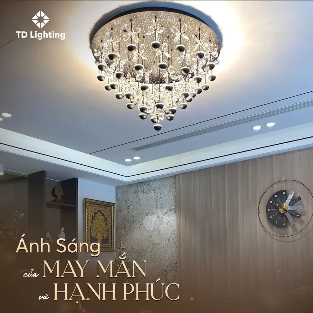 den trang tri hoa mai anh sang cua may man 4