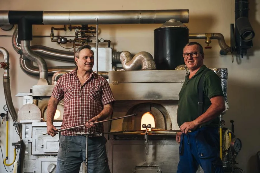 Martin Stefanek - Người Thổi Hồn Vào Pha Lê Bohemia Và Nghệ Thuật Ánh Sáng 3 martin-stefanek-nguoi-thoi-hon-vao-pha-le-bohemia