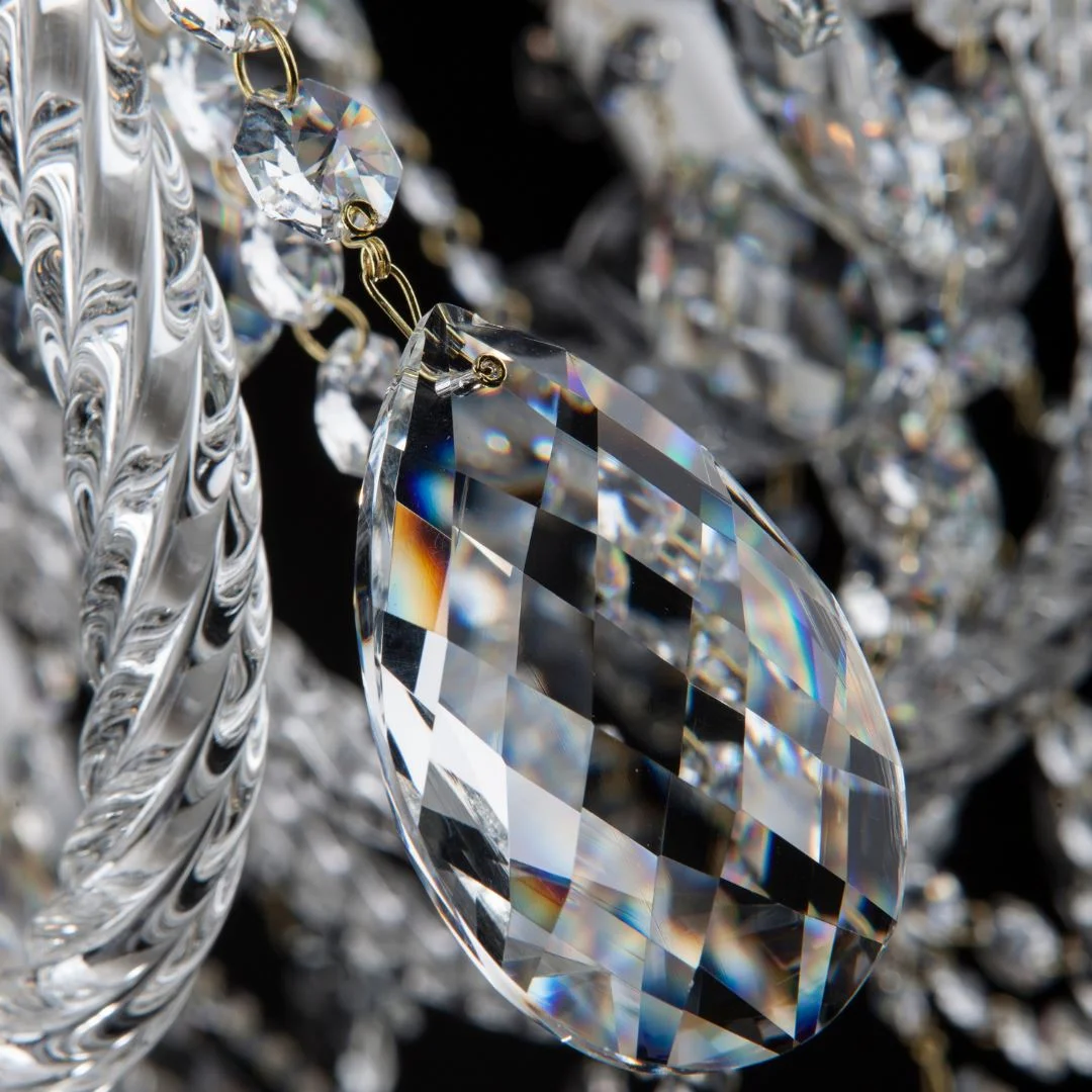 Pha Lê Bohemia - Di Sản 300 Năm Kể Chuyện Ánh Sáng Từ Châu Âu 9 Pha Lê Bohemia - Di Sản 300 Năm Kể Chuyện Ánh Sáng Từ Châu Âu