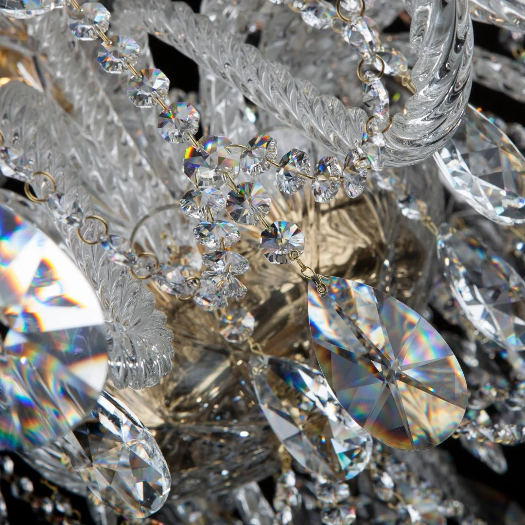 Pha Lê Bohemia - Di Sản 300 Năm Kể Chuyện Ánh Sáng Từ Châu Âu 8 Pha Lê Bohemia - Di Sản 300 Năm Kể Chuyện Ánh Sáng Từ Châu Âu