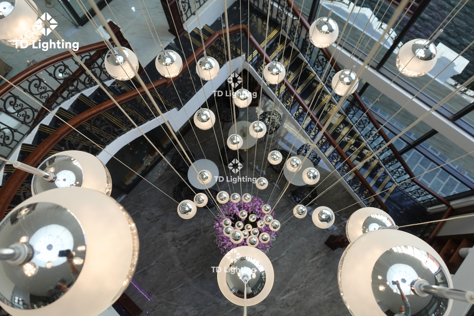 Đèn thả thiết kế Quả Cầu Đa Sắc