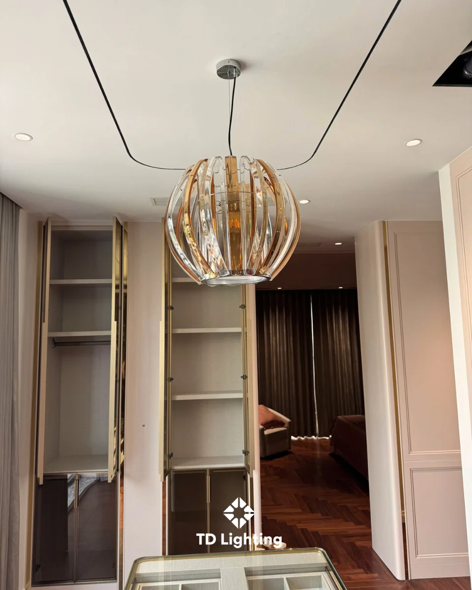Đèn chùm pha lê thông tầng - kiến tạo không gian sống hiện đại