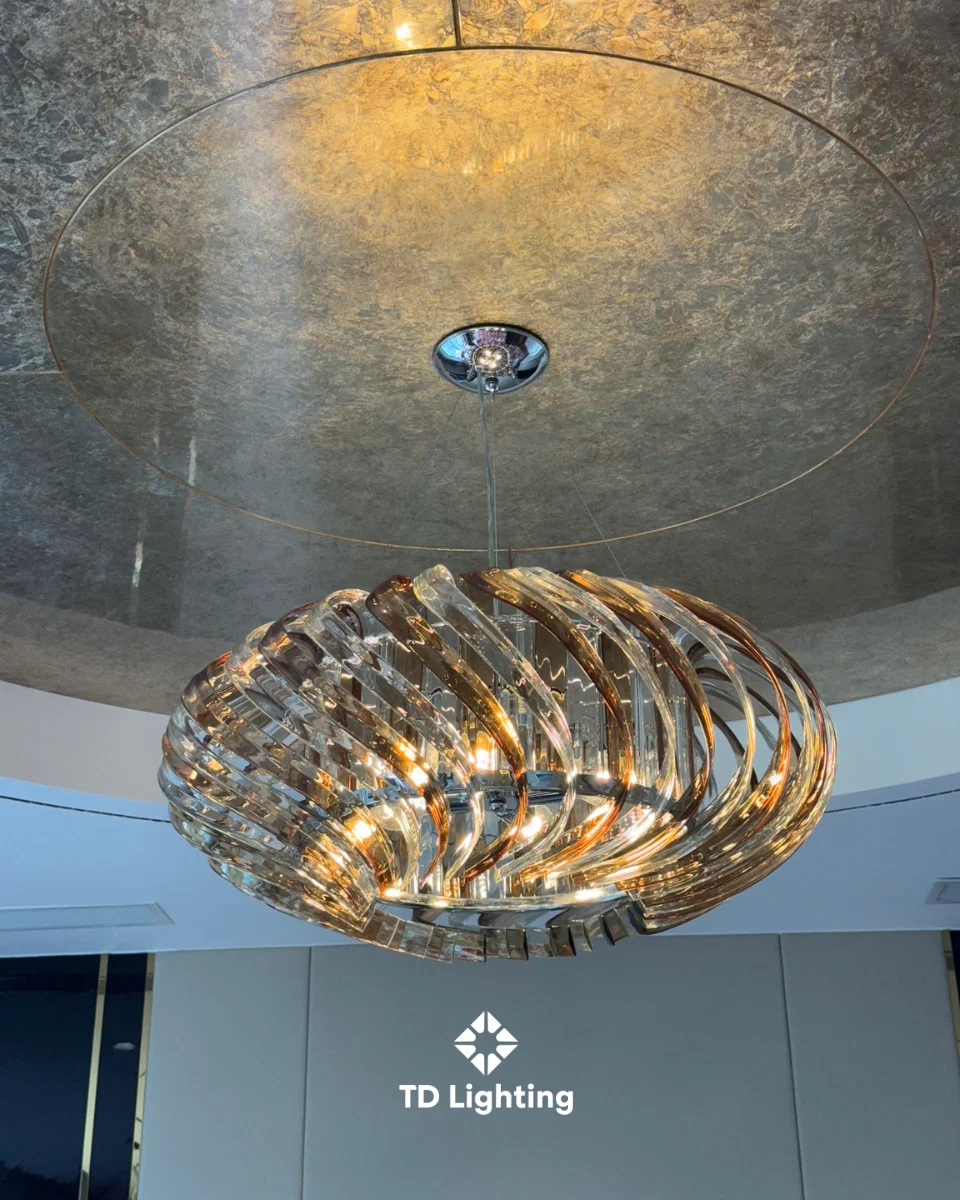 Đèn chùm pha lê thông tầng - kiến tạo không gian sống hiện đại