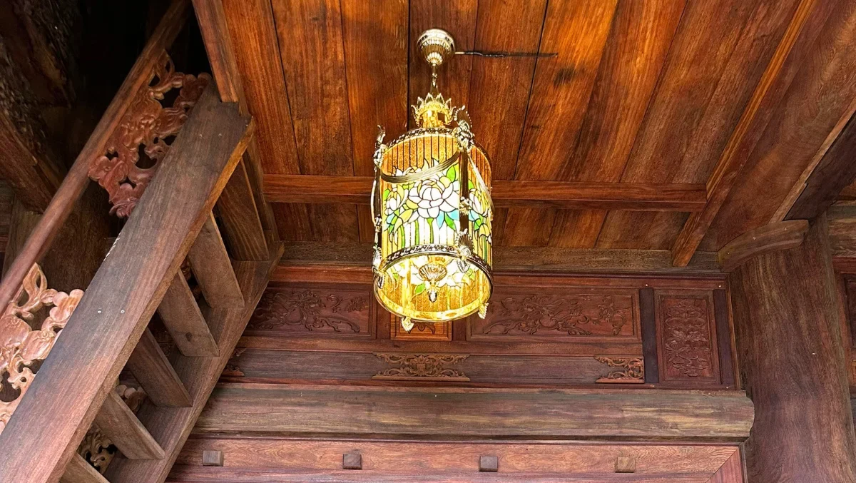 Ánh sáng Phương Đông tỏa sáng trong không gian linh thiêng