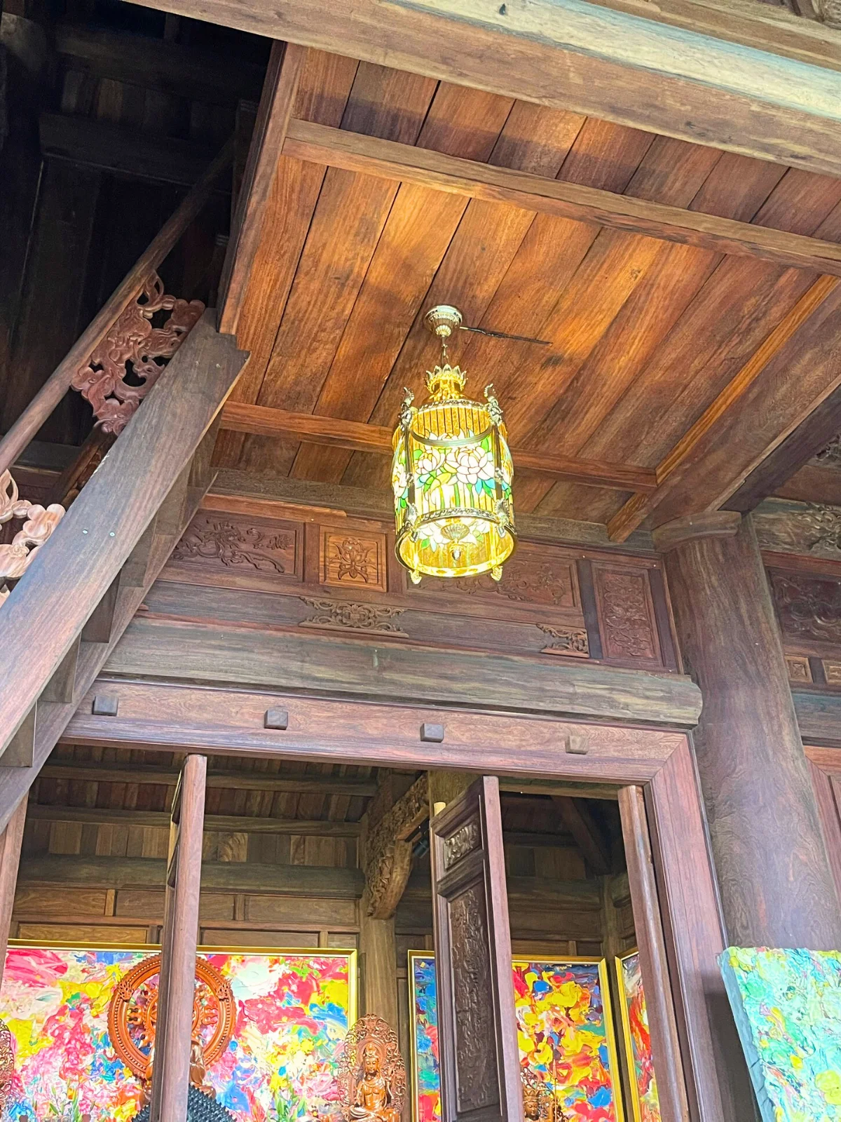 Ánh sáng Phương Đông tỏa sáng trong không gian linh thiêng