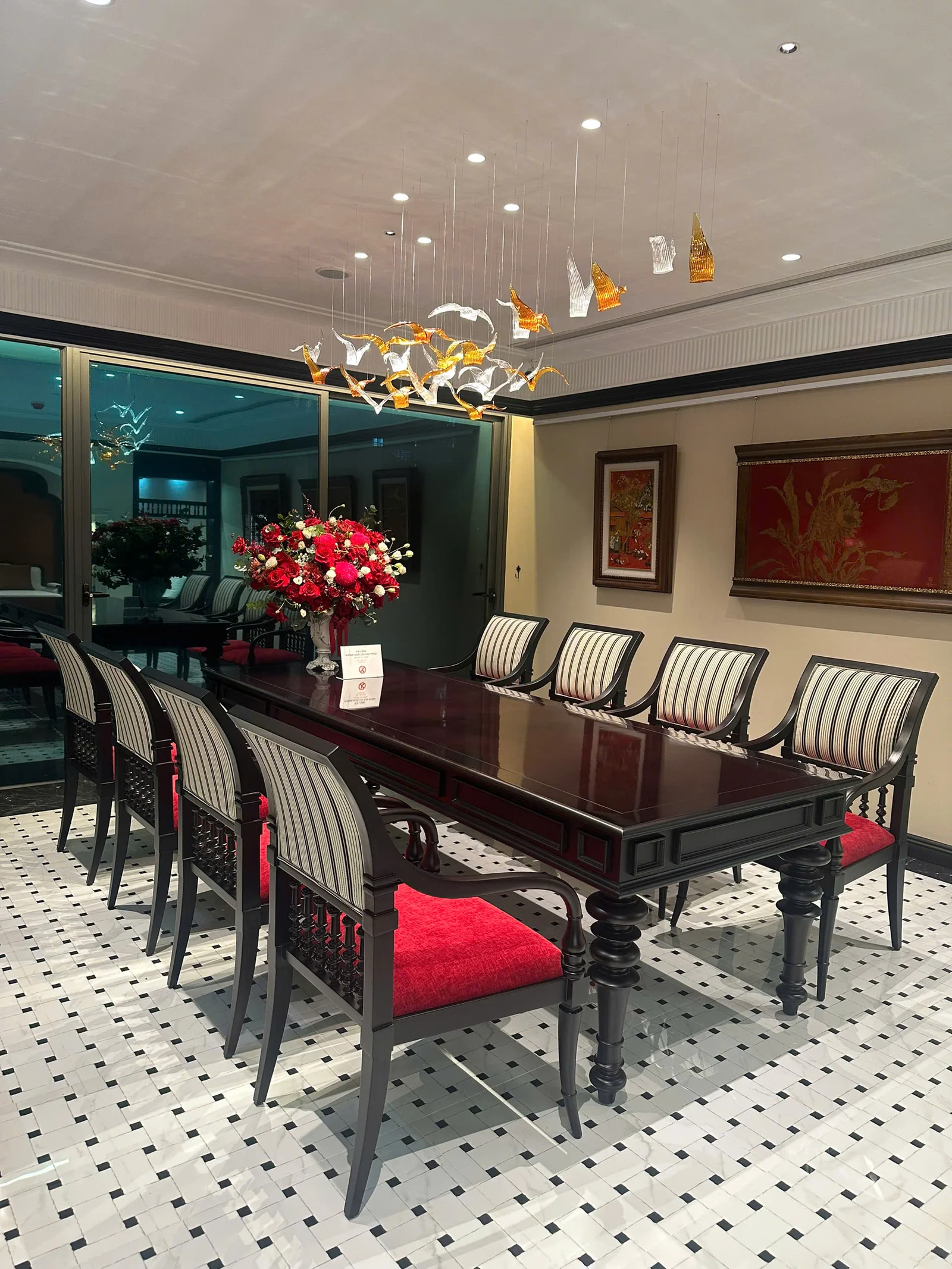 Ánh sáng thanh lịch trong không gian khu đô thị Starlake