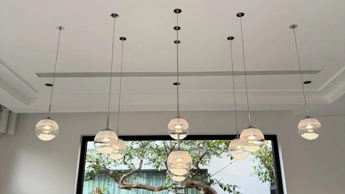 Bộ đèn thả quả cầu pha lê – Khi thiết kế giao hòa cùng thiên nhiên