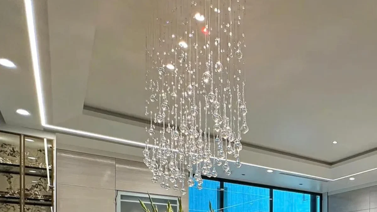 Đèn thả bàn ăn Bespoke ''Sương Mai Gọi Nắng'', lựa chọn hoàn hảo cho không gian hiện đại 5 den tha ban an bespoke suong mai goi nang 3 1 e1768795943507