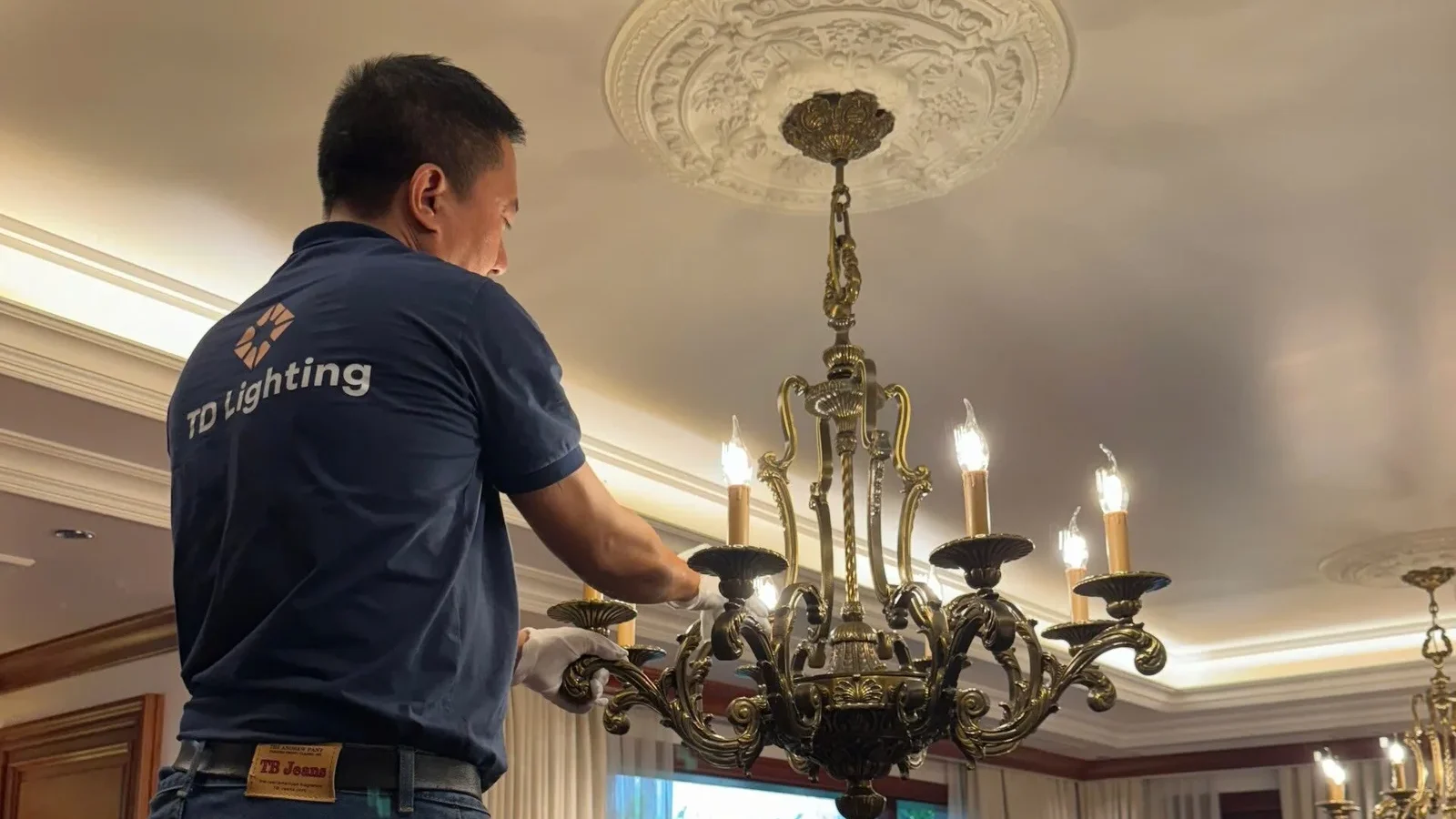 Mẹo chăm sóc đèn trang trí đúng cách - Đèn bền gấp đôi!