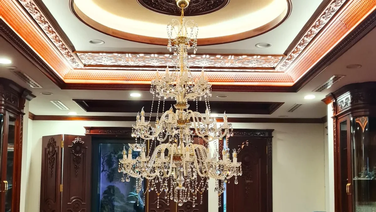 Điểm chạm thăng hoa của ánh pha lê trong không gian truyền thống