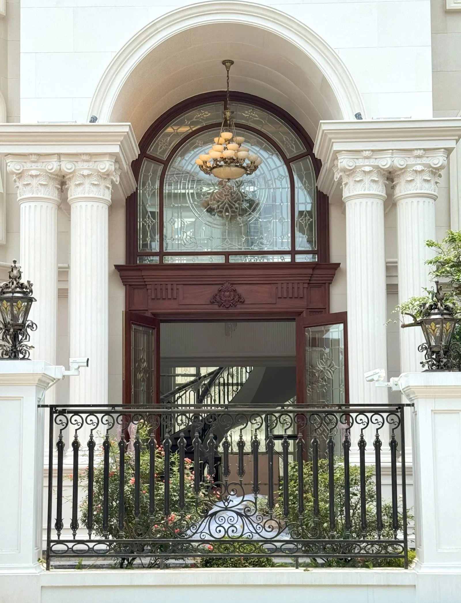 Tinh hoa pha lê Wranovsky, điểm nhấn cho phong cách Tân Cổ Điển 6 Tinh hoa pha lê Wranovsky, điểm nhấn cho phong cách Tân Cổ Điển