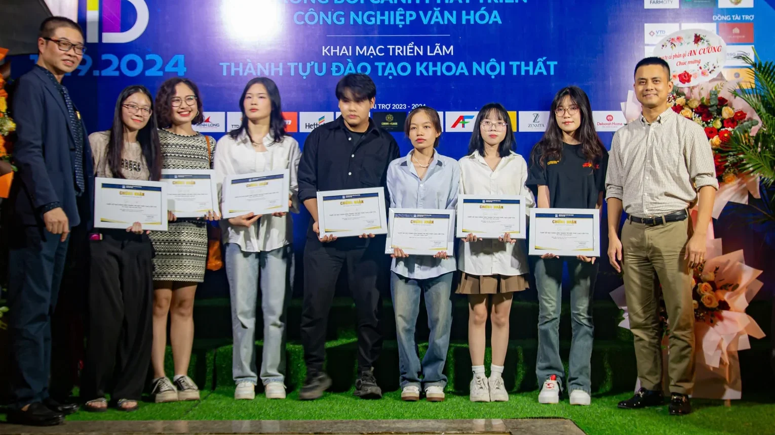 ttd lighting dong hanh cung trien lam thanh tuu dao tao khoa noi that truong dai hoc kien truc ha noi 4 e1767672111856