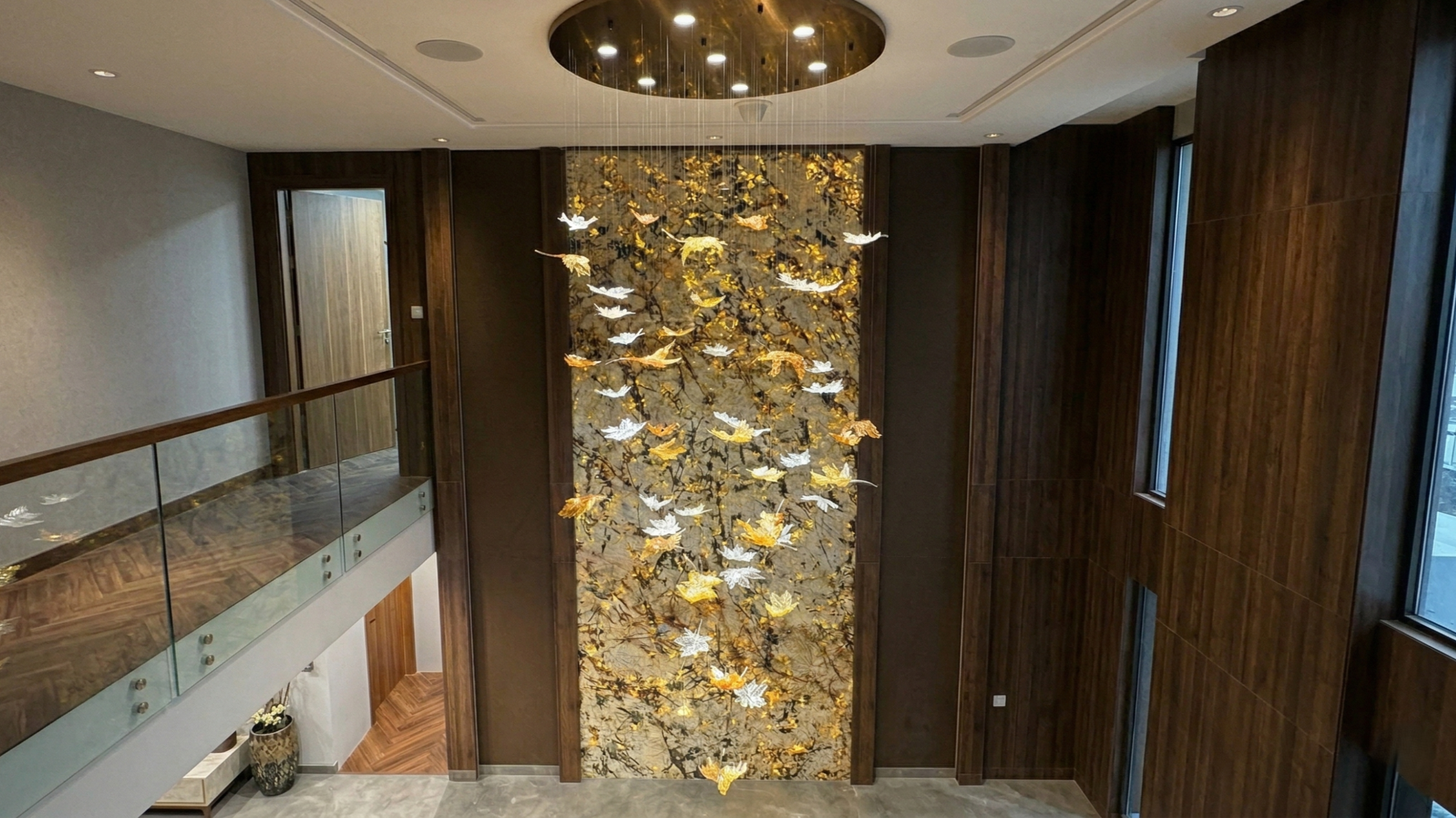 Đèn thả thông tầng lá phong – Vũ điệu ánh sáng giữa không gian sang trọng 10 Bộ đèn lá phong