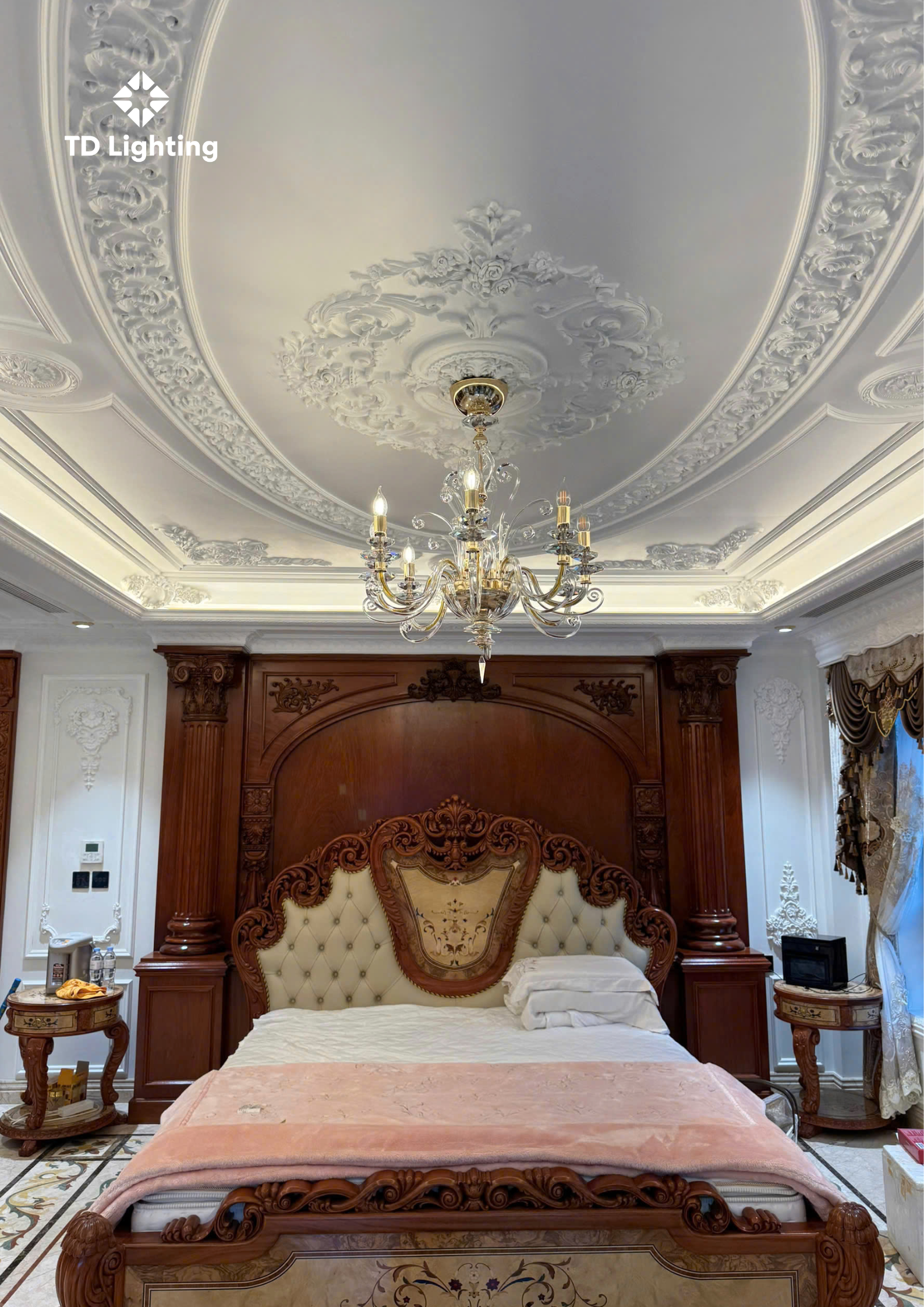 Đánh Thức Vẻ Đẹp Hoàng Gia Cùng Đèn Chùm Euroluce