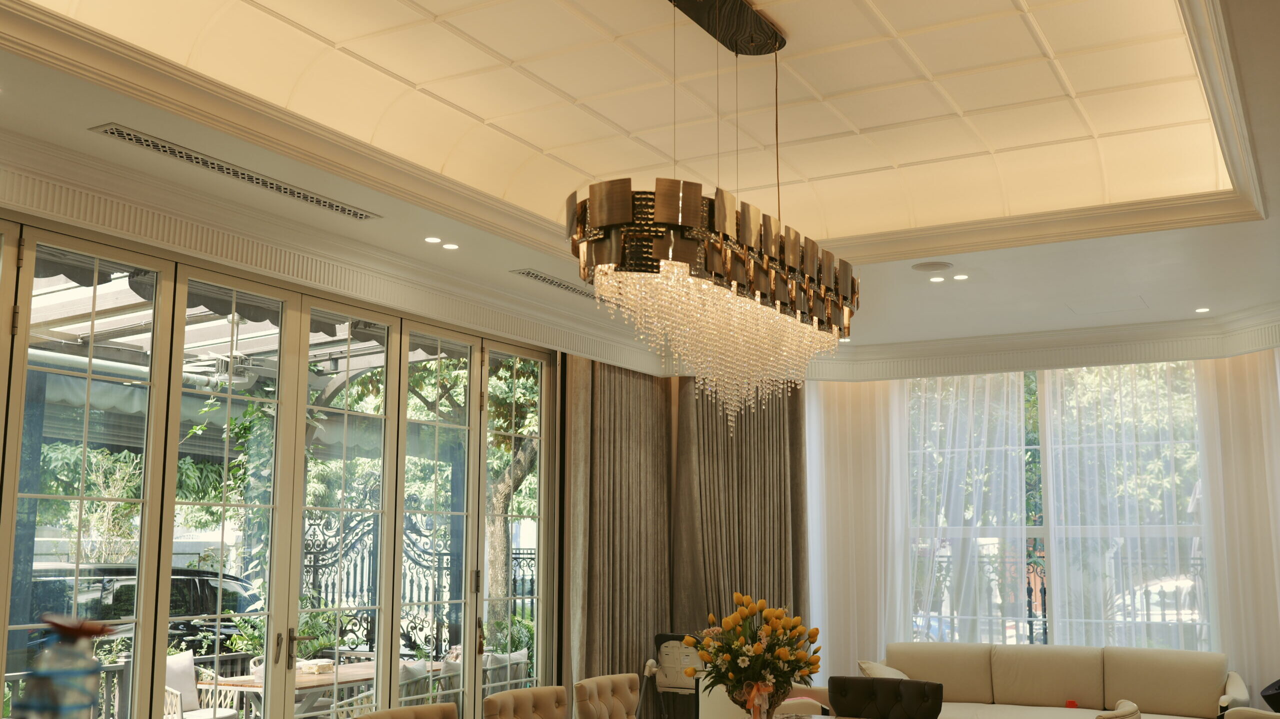 Không Gian Bàn Ăn Bình Yên Cùng Kiệt Tác Đèn Chùm Mondrian Suspension 9 Đèn chùm Mondrian Suspension - TD Lighting