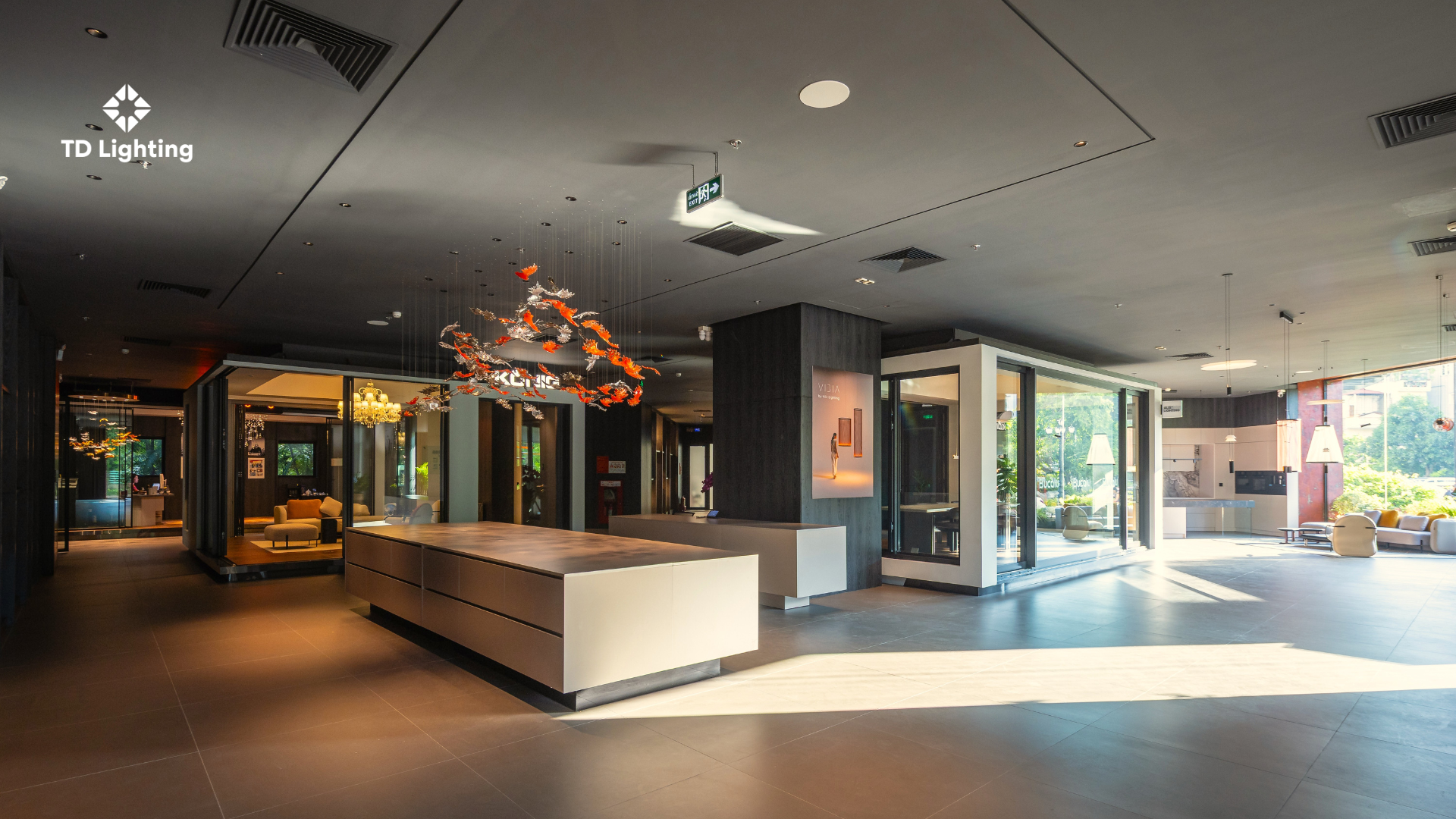 showroom td lighting vincom royal city
