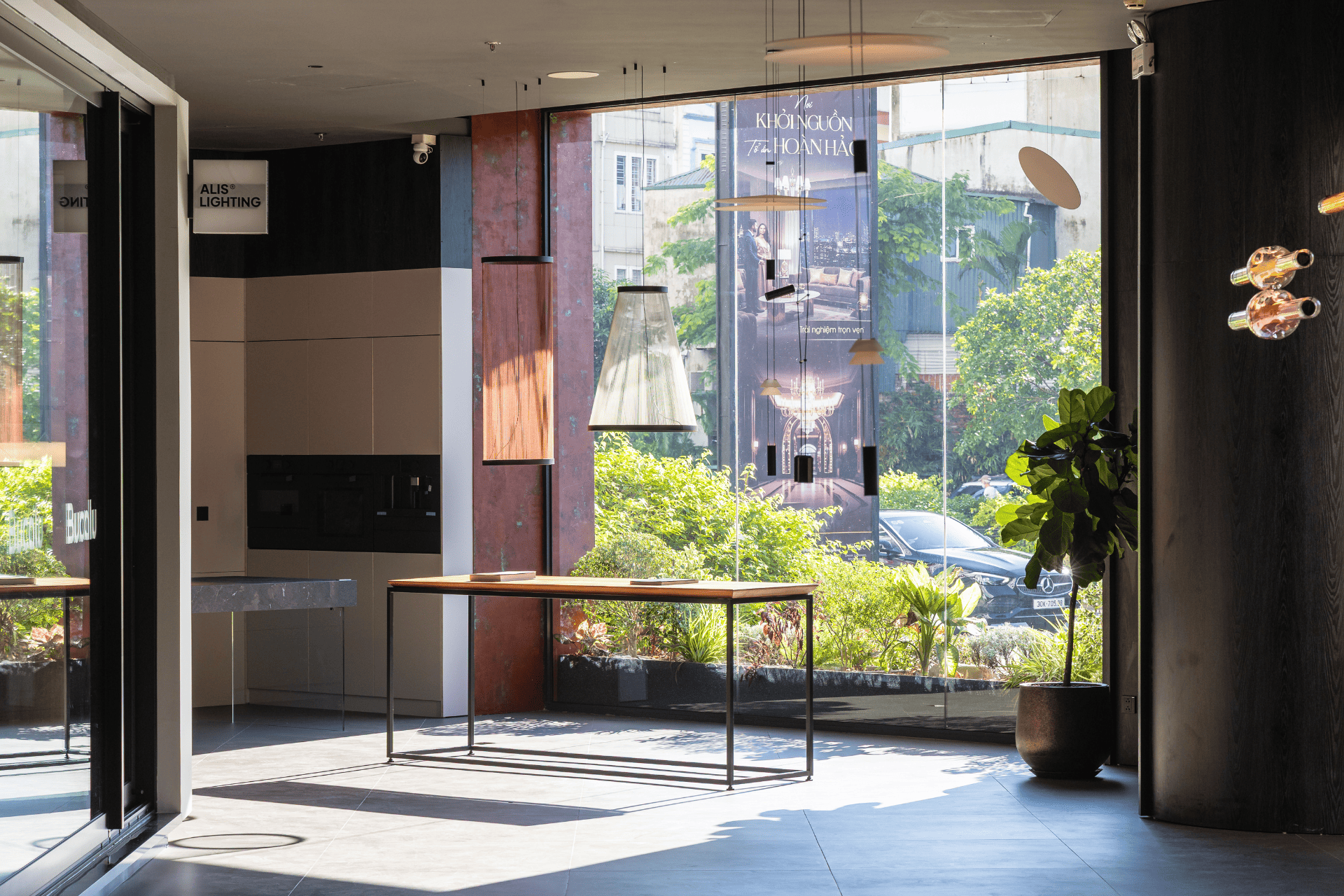 showroom td lighting vincom royal city (6)