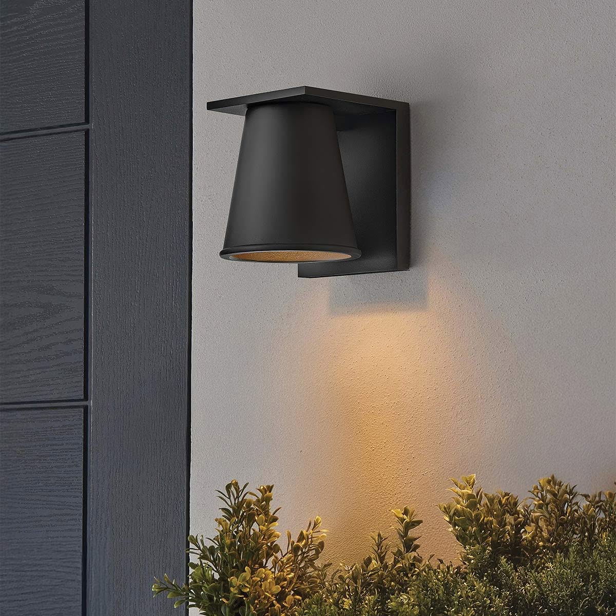 Tiêu chuẩn đèn ngoại thất Elstead - Những thông tin cần kiểm tra trước khi lựa chọn 8 553344611 1147485344239521 2896341703635253341 n